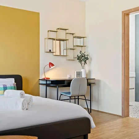 Cozy With Full Kitchen & Workspace * Luxembourg
