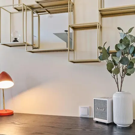 Appartement Cozy With Full Kitchen & Workspace *